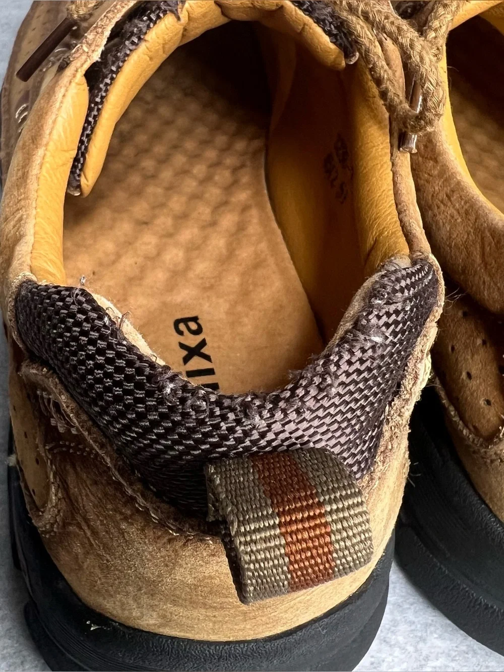Madixa rare leather